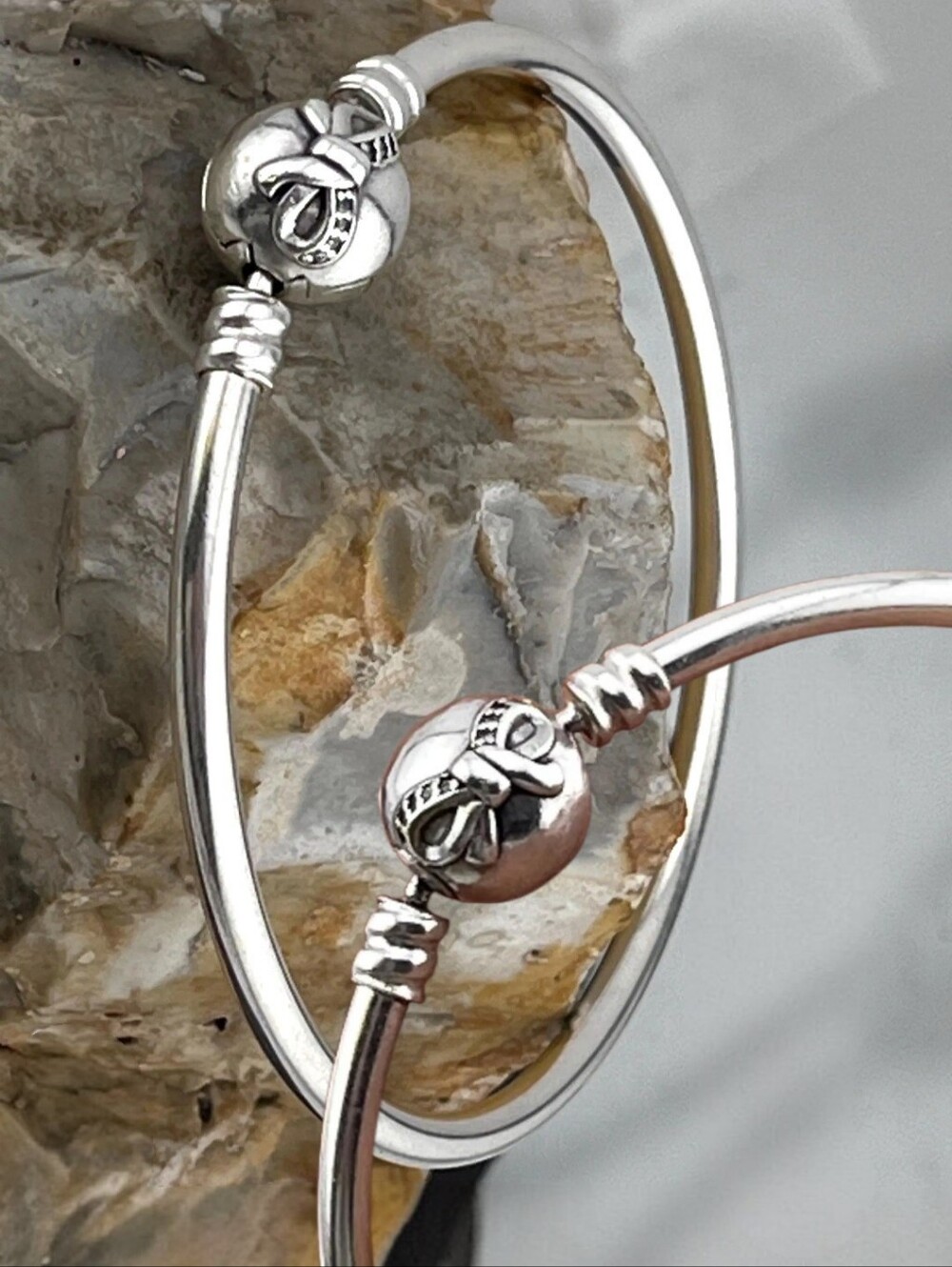 PANDORA Sterling Silver Dainty Bow Moments Bangle With CZ Limited Edition